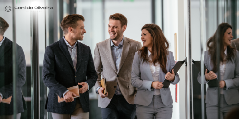 Read more about the article Como um advogado empresarial pode auxiliar o seu negócio a se desenvolver em diferentes momentos