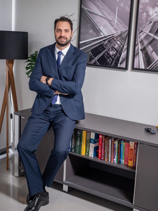 Por Hélder Vinícius Cardoso Costa Especialista em Direito Civil e Consumidor